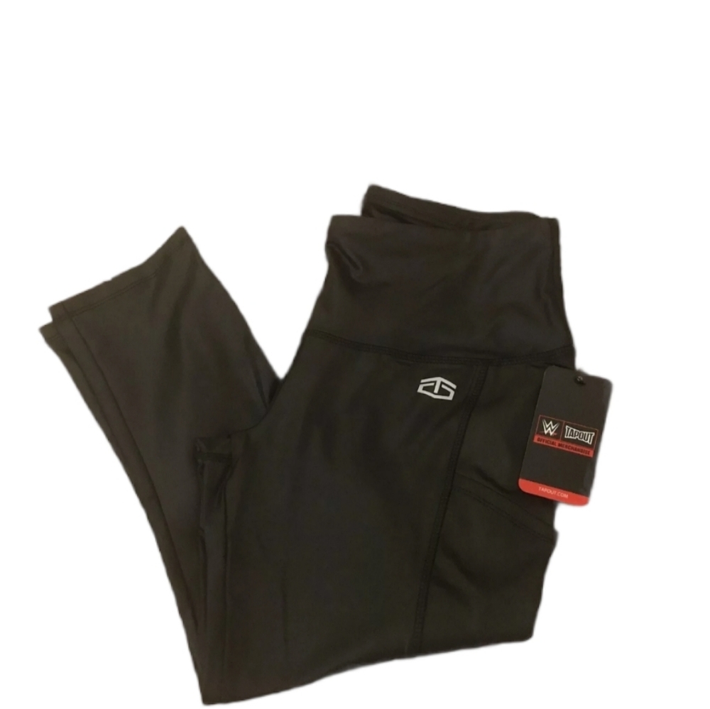 Womens black capri size XL